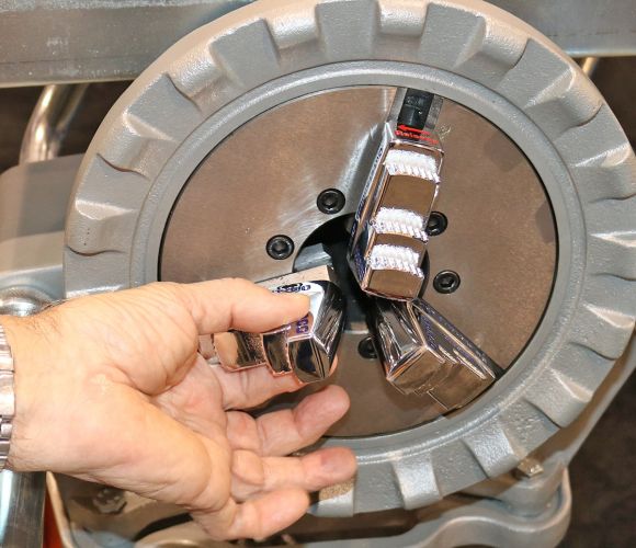 ARGCO 300 Outstanding Jaws Power Roll Cut Large Pipe with 300 Machine Drive